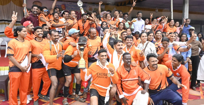 എക്സൈസ് കലാകായിക മേളയിൽ എറണാകുളം ജില്ല ഓവറോൾ ചാമ്പ്യന്മാർ