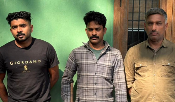 നാടന്‍ തോക്കുമായി  മൂന്നംഗ സംഘം പിടിയില്‍