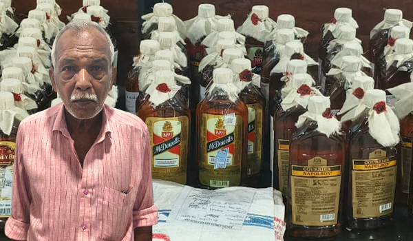 വിൽപ്പനക്കായി സൂക്ഷിച്ച 40.5 ലീറ്റർ വിദേശമദ്യവുമായി വയോധികൻ എക്സൈസ് പിടിയിലായി.